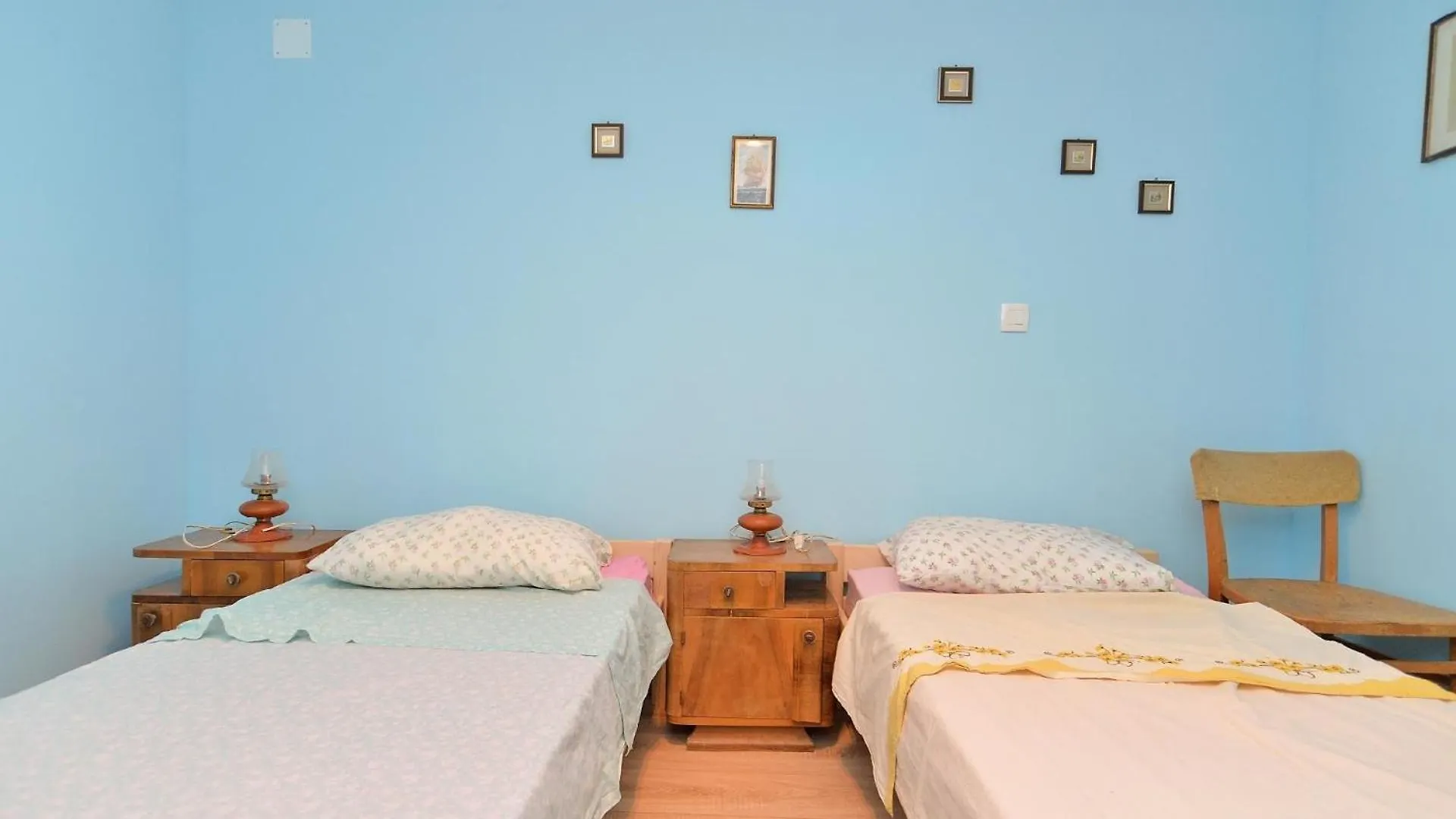 Ferienhaus Fuer 4 Personen Ca 85 Qm In Premantura, Istrien Istrische Riviera 0*, Premantura